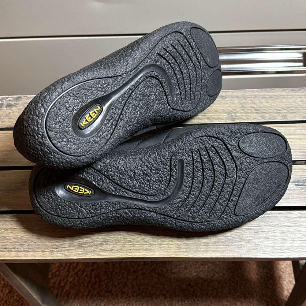 Keen Black Slip-On Loafers - Picture 6 of 7